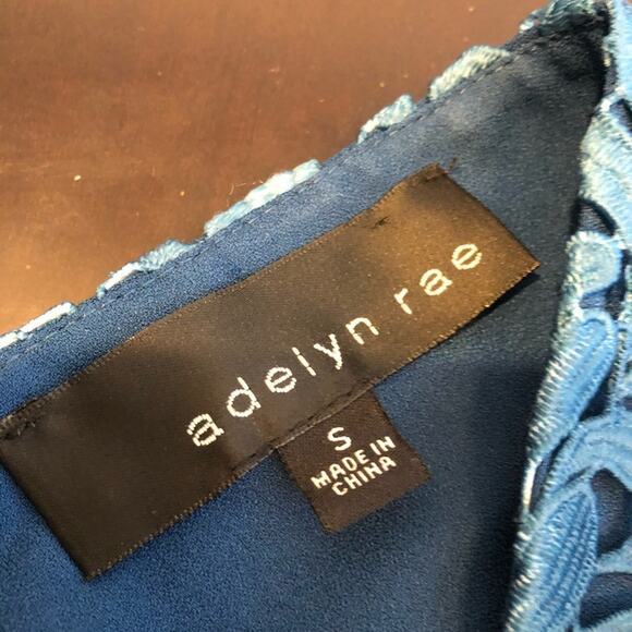 Adelyn Rae teal blue white ombre lace overlay eyelet trim romper size Small - Picture 9 of 13